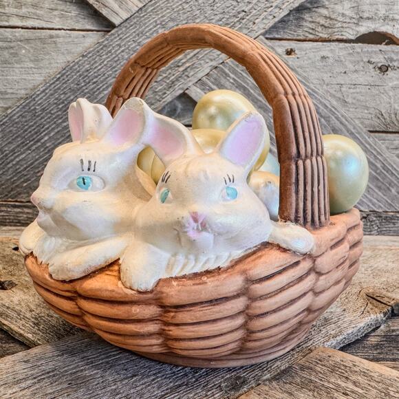 1970's Vintage Atlantic Mold, Easter Bunnies in Basket w/ 15 Iridescent Eggs - Picture 2 of 12